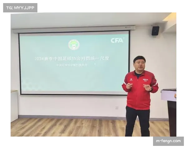 争议观点：VAR在四月多场焦点战中“隐身”，判罚尺度引发讨论